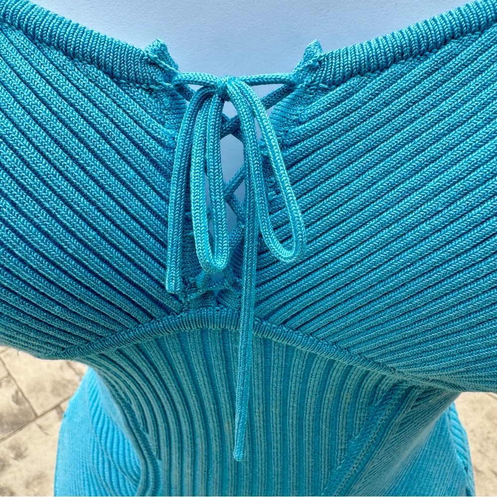 Bebe Blue Asymmetrical Skater Mini Skirt (and sweater) XS; silk Y2K - Picture 13 of 16